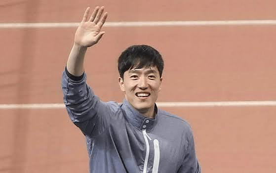 上海市体育局通报刘翔安置问题 刘翔最终选择自主择业