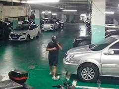 重庆蒙面盗贼难逃法网 民警"守株待兔"将其抓获