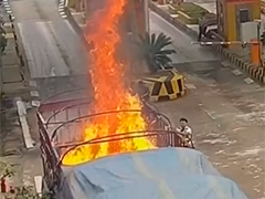 江西铜鼓 大货车高速公路突然起火 高速起火紧急求助 六分钟救援化险为夷
