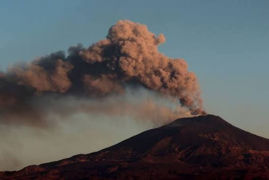 意大利 受火山灰影响 西西里岛一机场持续停运
