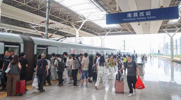 铁路中秋国庆假期运输今天结束