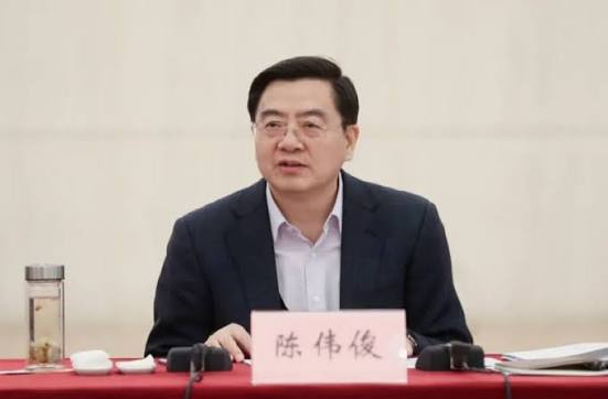 新疆维吾尔自治区党委原常委 自治区政府原副主席陈伟俊涉嫌受贿案 检察机关依法对陈伟俊提起公诉