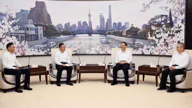 陈吉宁朱忠明与青海省果洛州党政代表团座谈