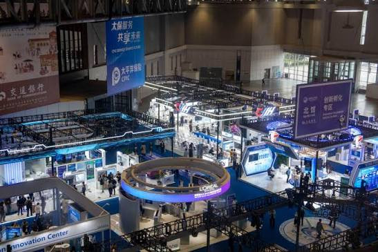 上海 第九届进博会11月5日至10日举办 进博会引入AI智能体 保障通信顺畅